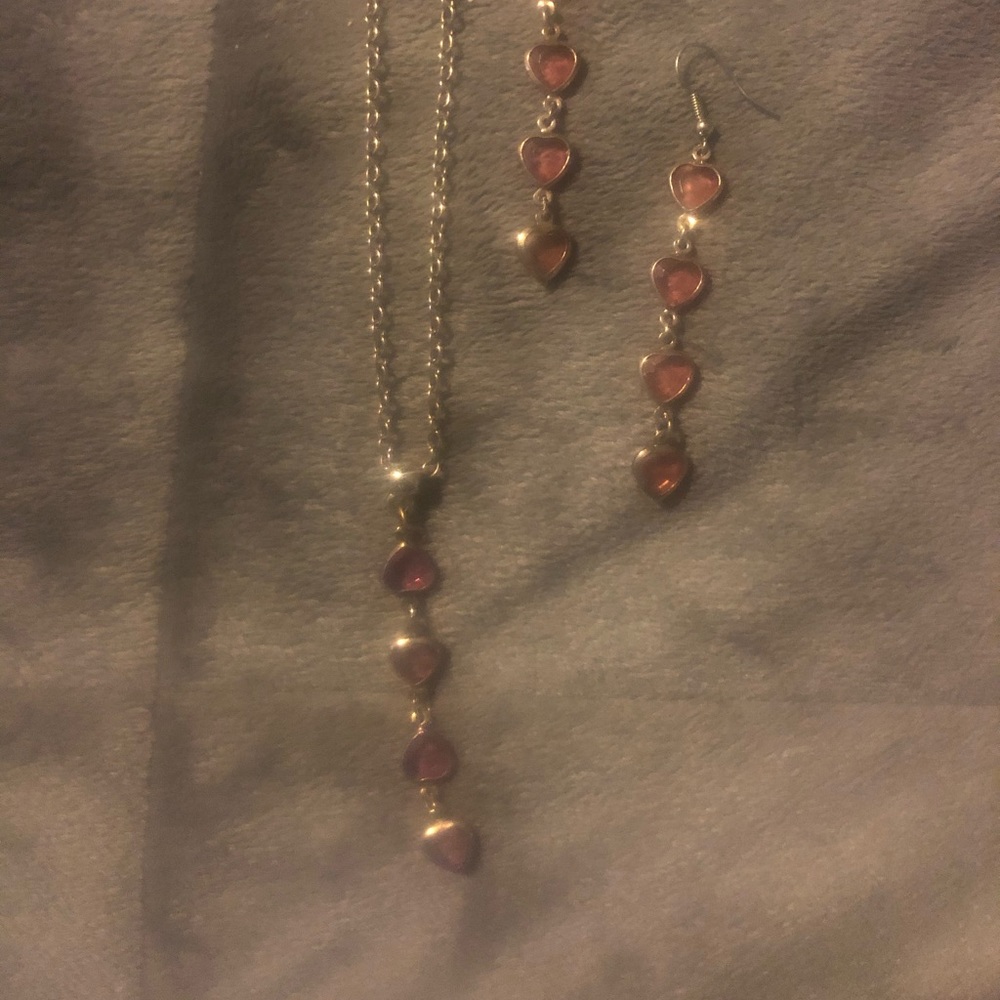 Necklace and earring set